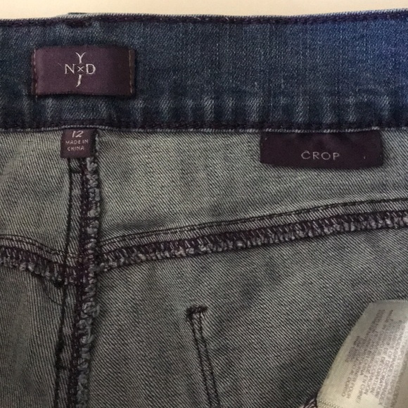 NYDJ Classic Cropped Jeans size 12 with Sequined Appliqué detail at hem - Picture 7 of 8